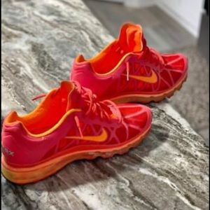 Size 9.5 2011 Nike Air Max Max orange men’s shoes